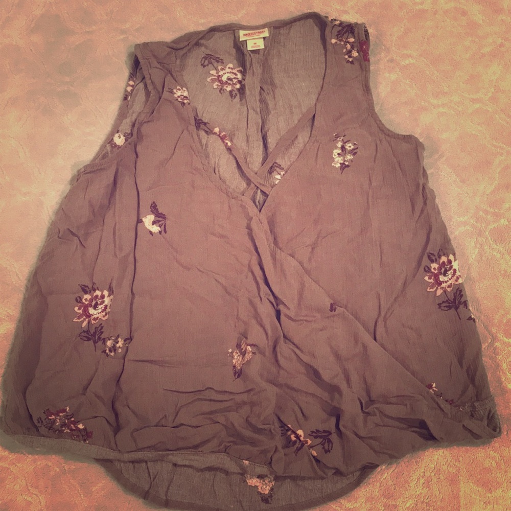 Cute floral top